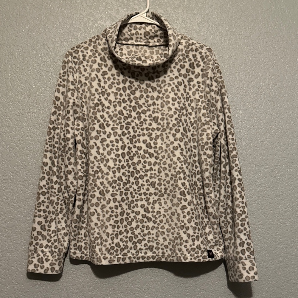 Mountain And Isles Cheetah Sweater